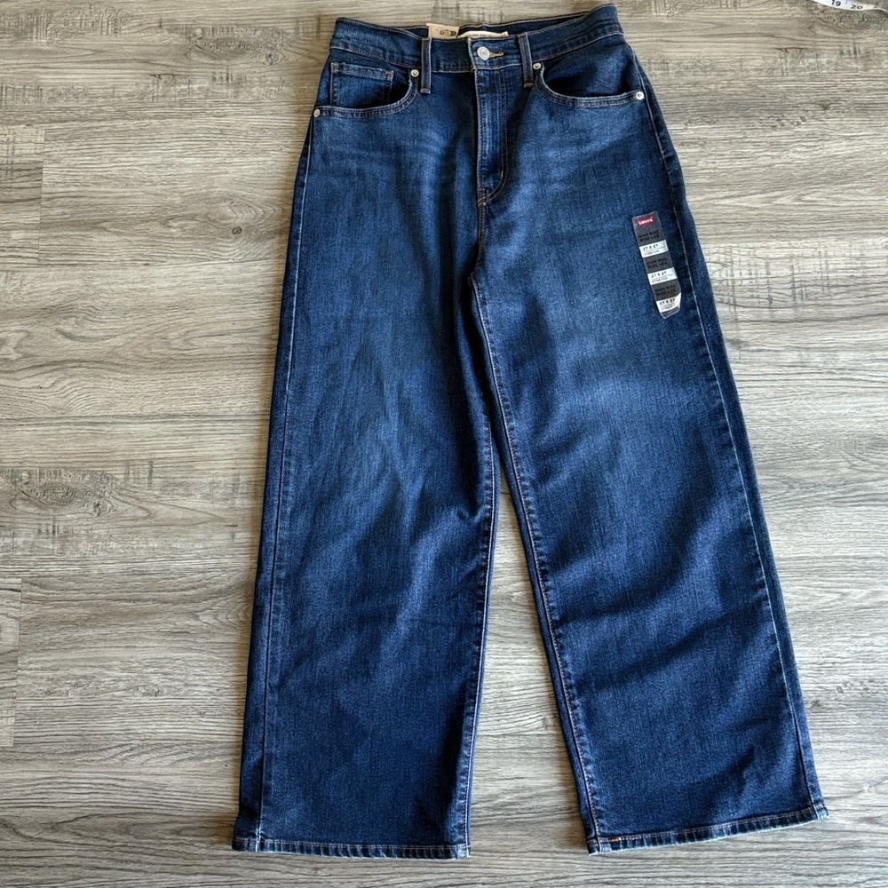 Levi's Women's Blue Flare & Wide Leg Jeans - Picture 8 of 15